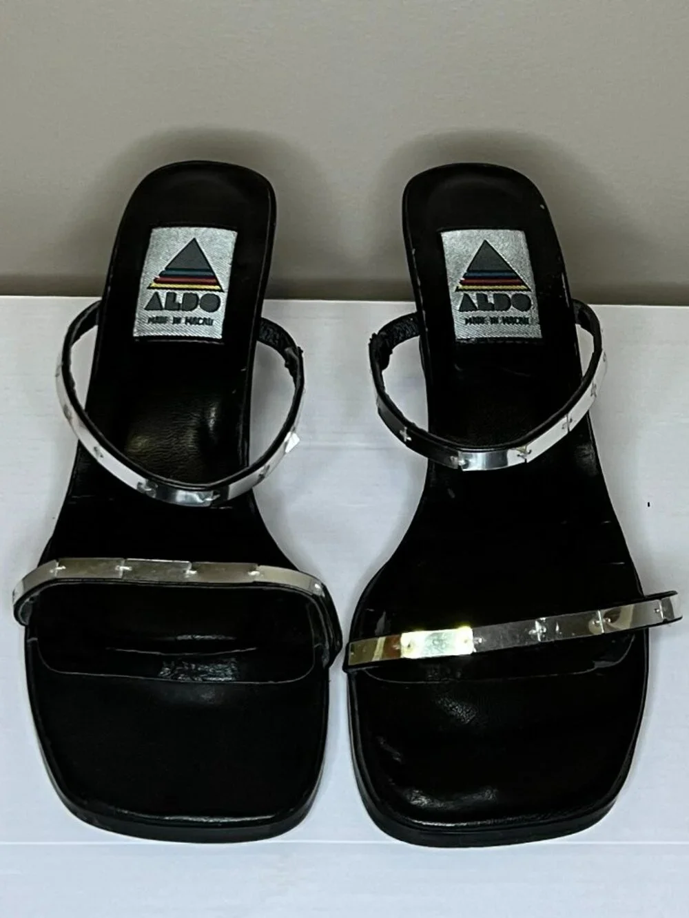 ALDO Black Strappy Block Heel Sandals Silver Metallic Straps Women's Size 39